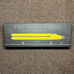 The Tress Press 1 inch Straightening Iron | by Drybar